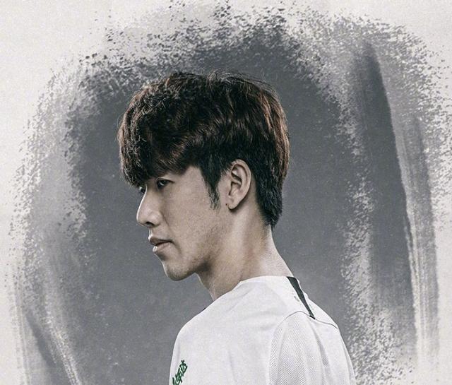 Snax ：目前没有回归的计划，收到了来自二线队伍的三份邀请