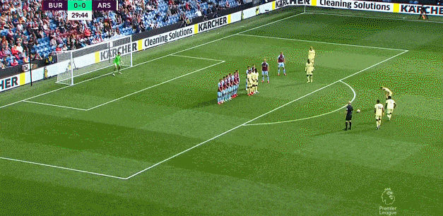 罗马诺：随着冬窗的临近，多家俱乐部对特狮的兴趣也在增加（罗马诺：冬窗将至，多家球队对特狮的关注升温）