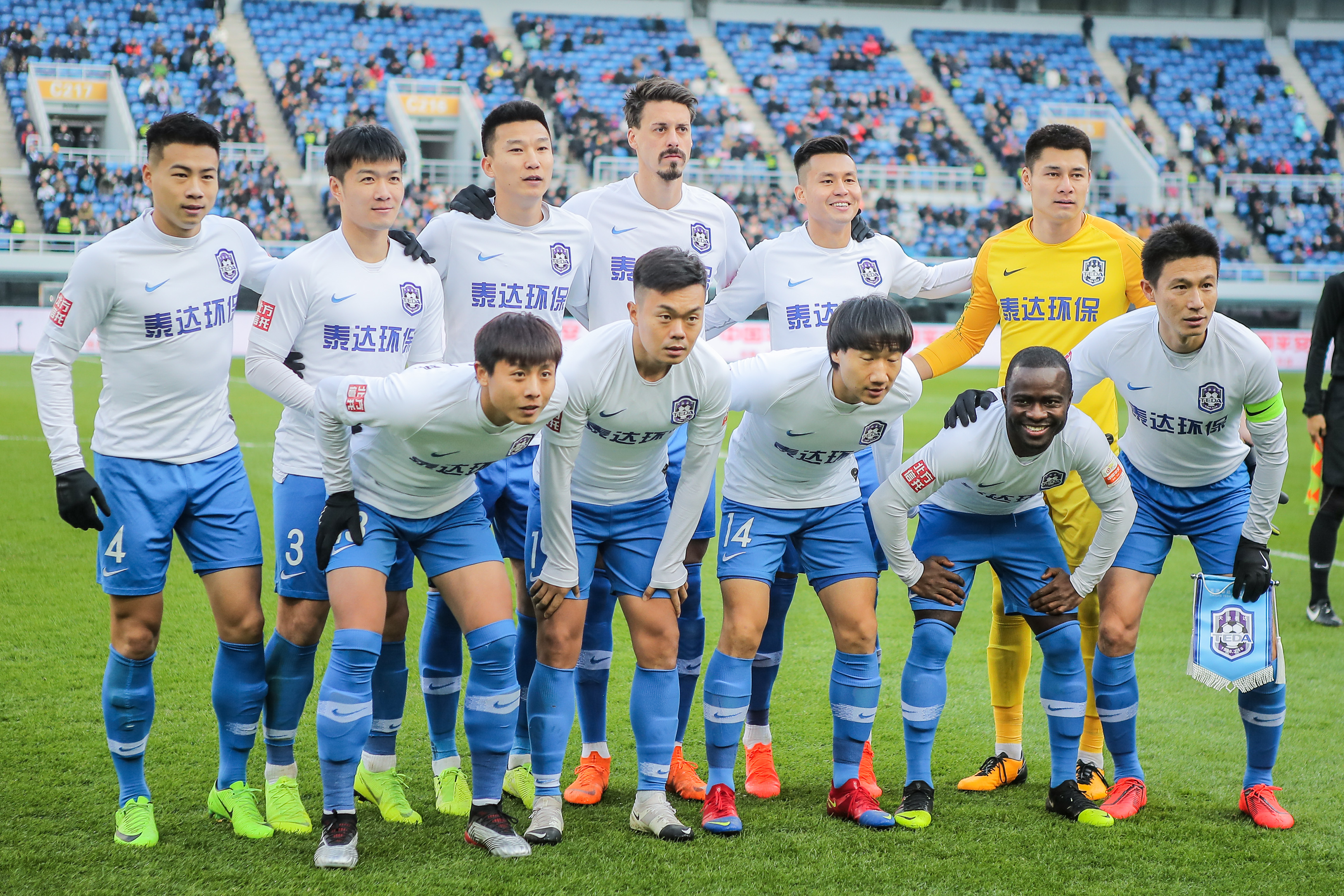 冲回畅销榜17，上线1月，到底哪些玩家还在玩《无限暖暖》？
